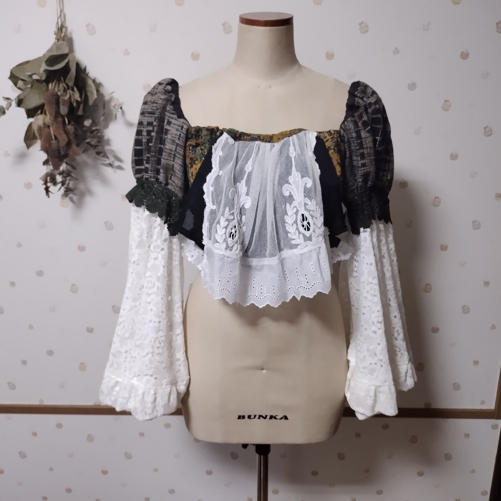 そこにある幸福 トップスとスカートのset