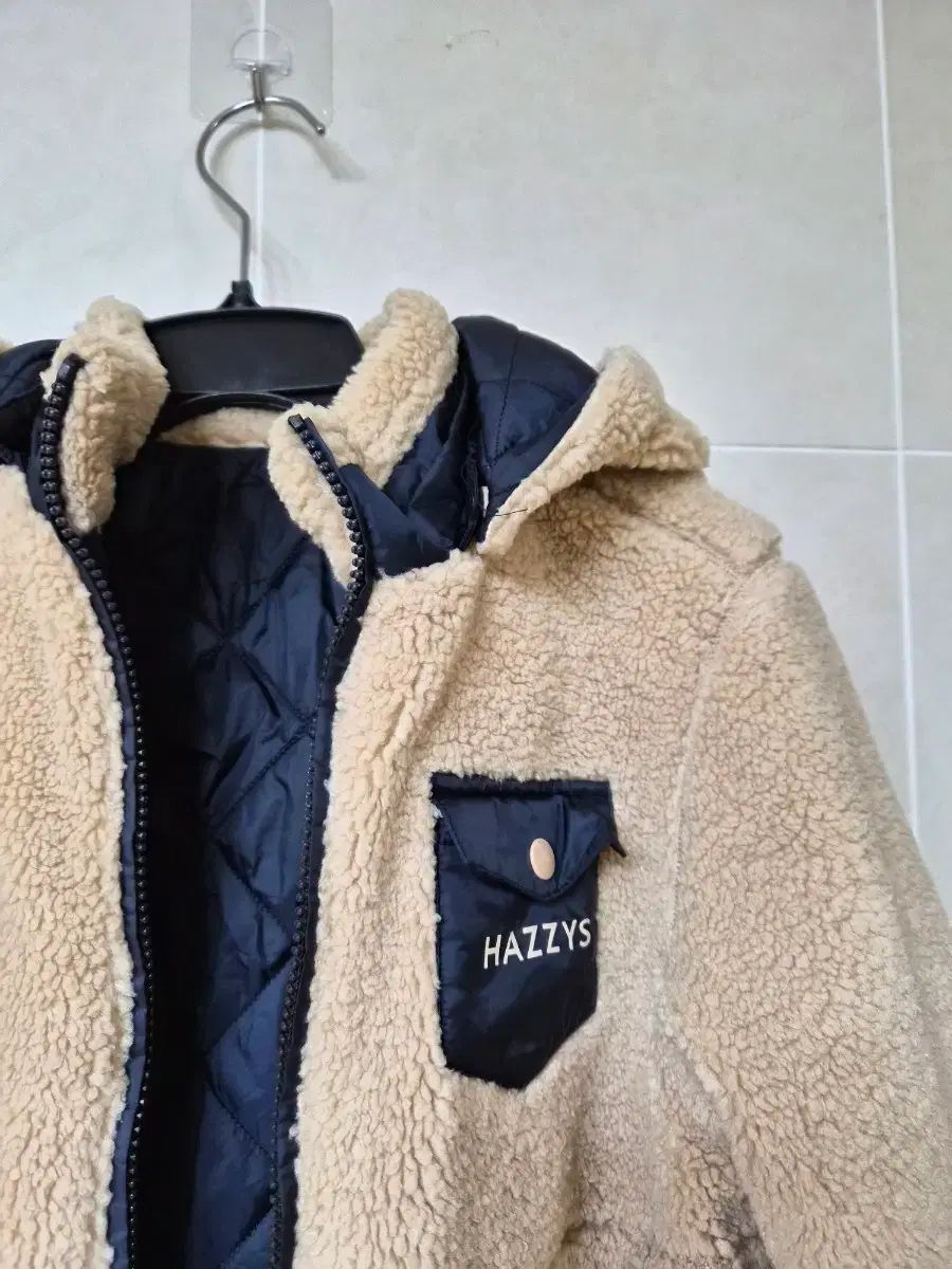 ヘジス キッズ ボア フリース フード アウター 7歳