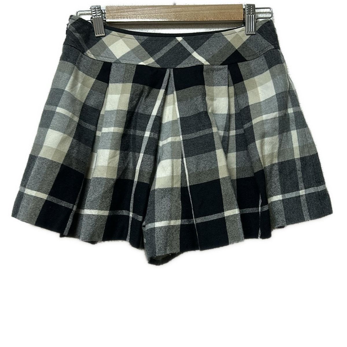 Burberry Blue Label バーバリーブルーレーベル ショートパンツ サイズ38 M レディース 黒 ベージュ グレー チェック柄