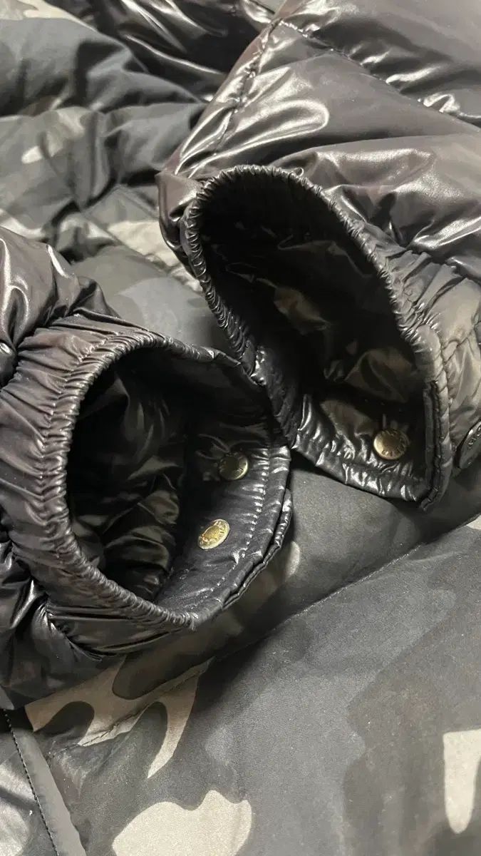 モンクレール ブラック