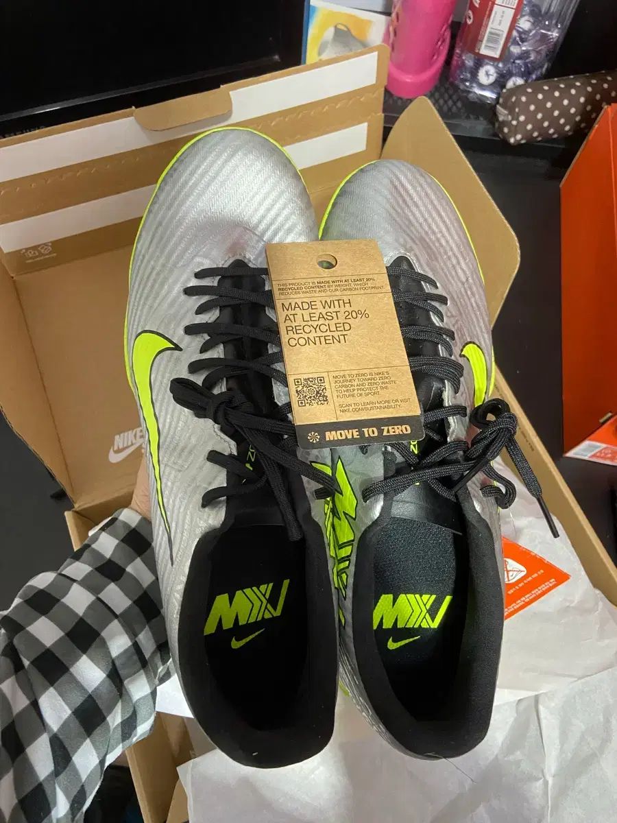 ナイキ マーキュリアル ヴェイパー15 tf 25周年