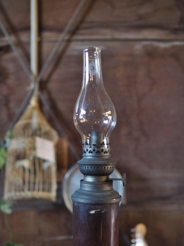 古い竹製のオイルランプ 古民具 ディスプレィに 古録展 品番K 2331