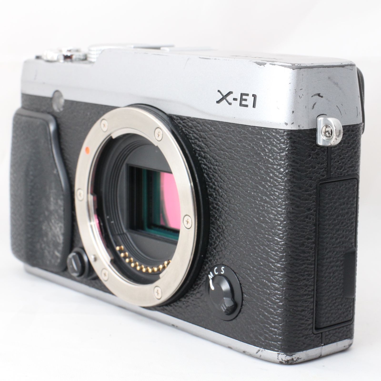 動作良好 FUJIFILM フジフィルムX-E1 ミラーレス 一眼　シルバー FUJIFILM（フジフイルム） 中古 1年保証 美品 FUJIFILM X-E1 ボディ