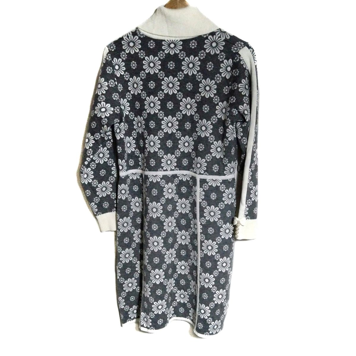 スーパービューティー　ワンピース　42 新品　ビジュー　パール スーパービューティー ワンピース サイズ42 L レディース美品 - グレー