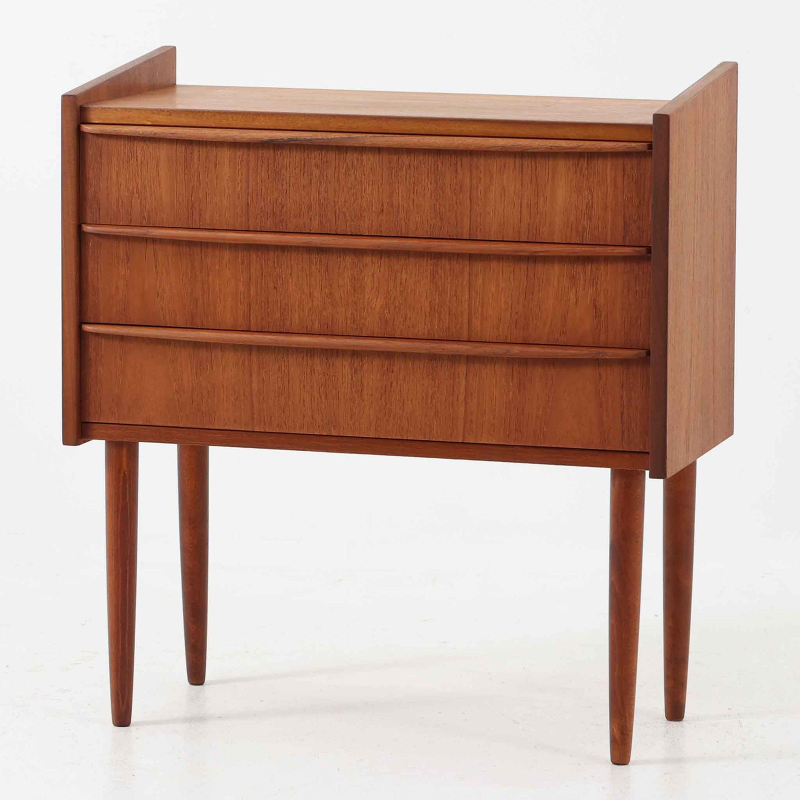 デンマーク　オーク材　三段チェスト　北欧家具　北欧ビンテージ 3段チェスト チーク 幅63cm デンマーク製 北欧ビンテージ家具 ミッド