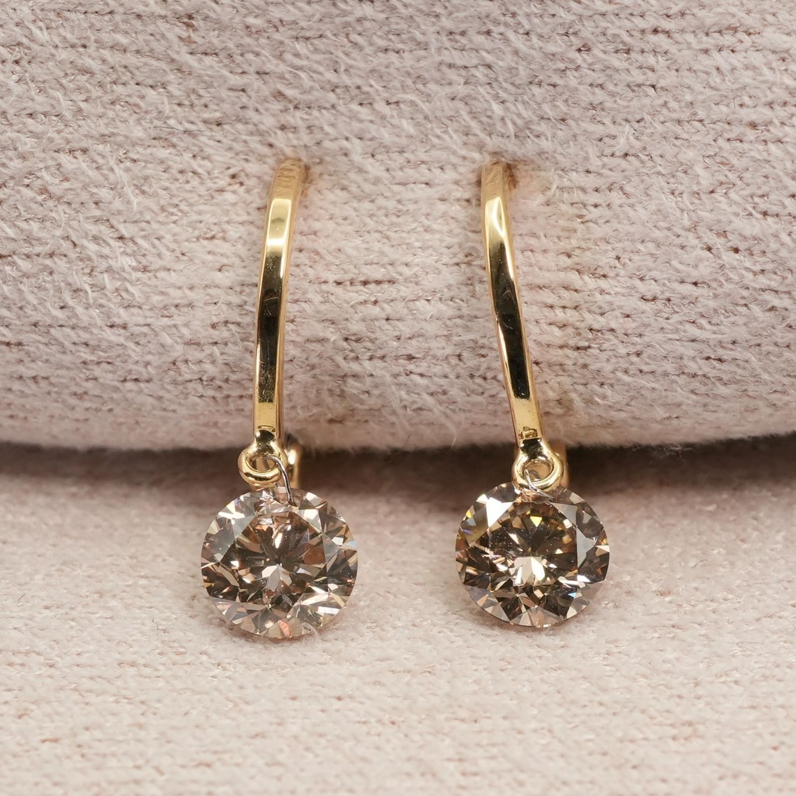 ピアリング 0.80 ct ダイヤ K 18 フープ イヤリング 25-1915 S