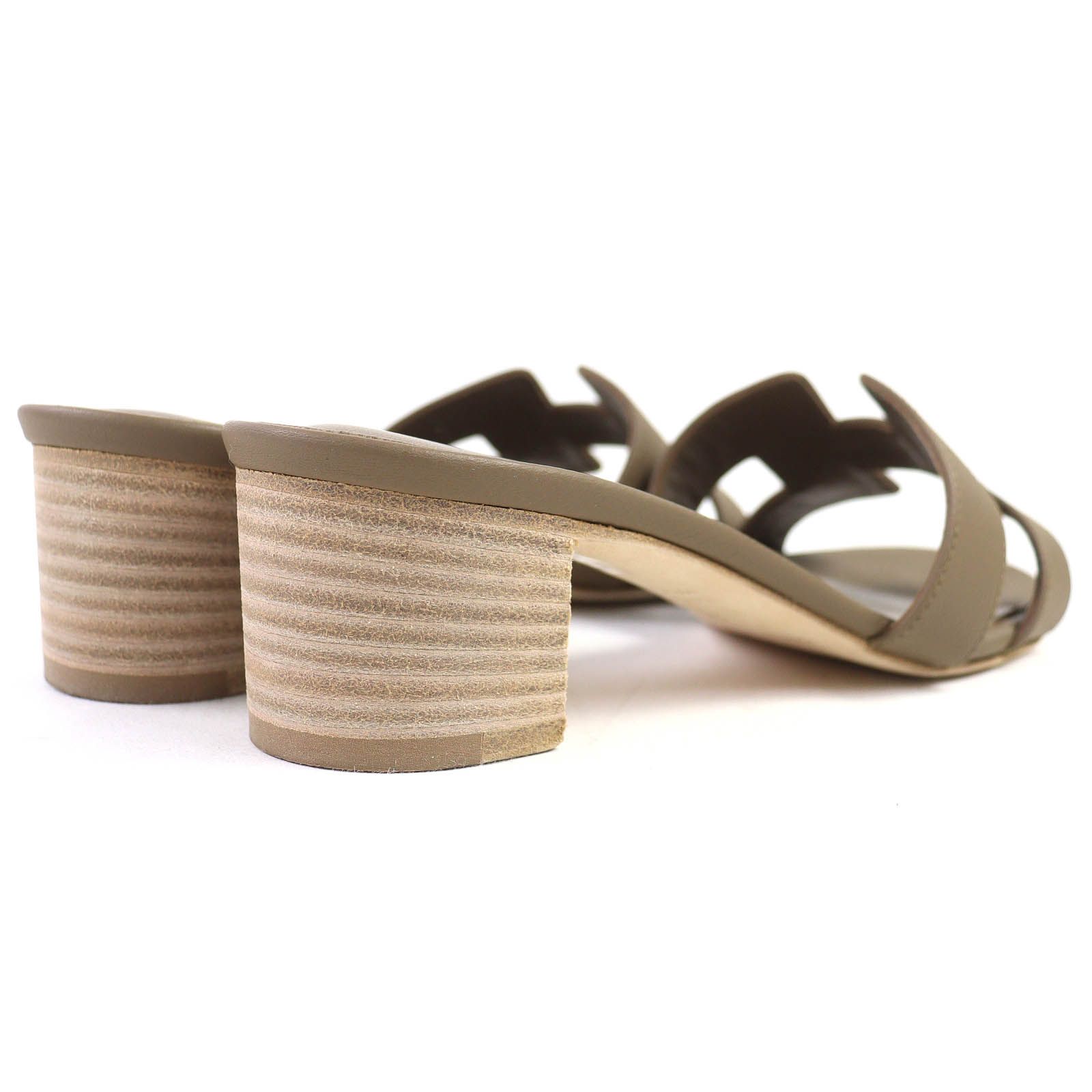 ら*中様 HERMES オアジス　エトゥープサンダル35 ら*中様 HERMES オアジス エトゥープサンダル35