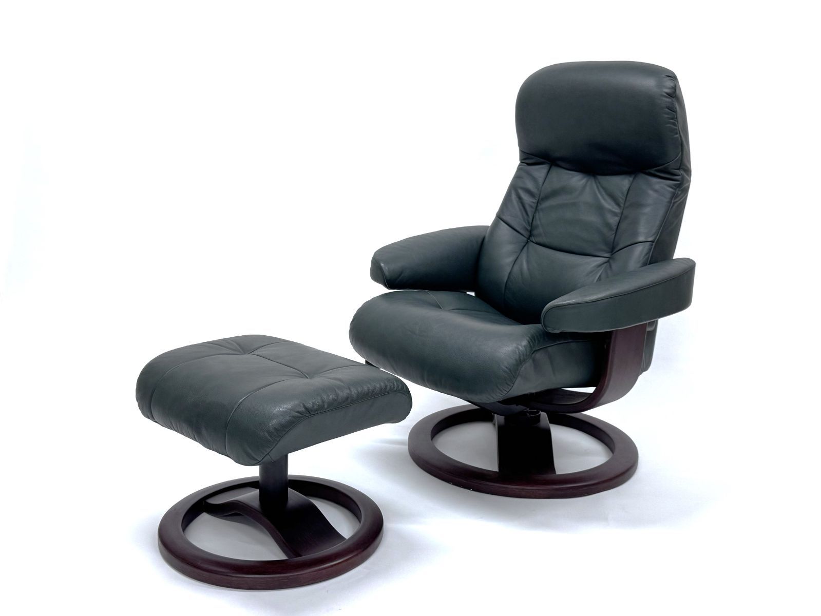 北欧ノルウェー Hjellegjerde イエリアーダ 本革 リクライニングチェア