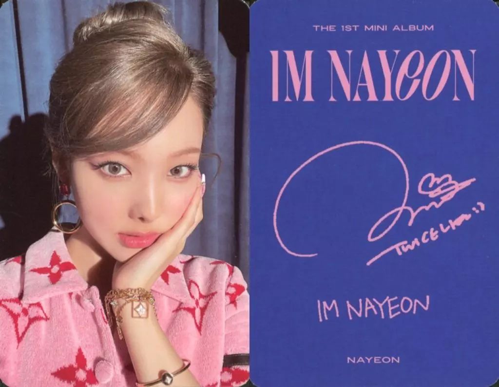 中古】コレクションカード(女性) TWICE/ナヨン/裏面青・印刷サイン入り