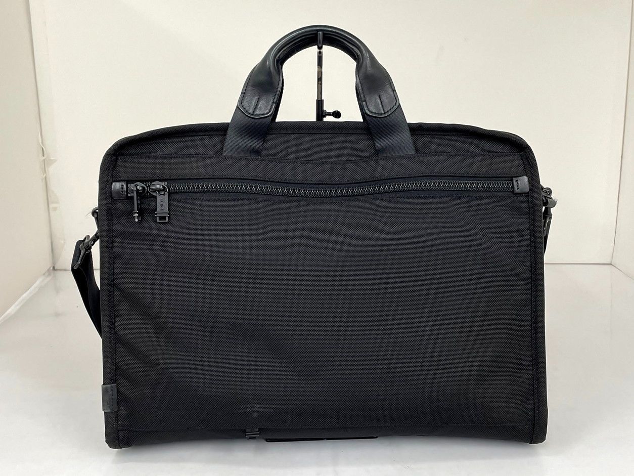 トゥミ TUMI ビジネスバッグ ブラック コンパクト ラージ スクリーン 