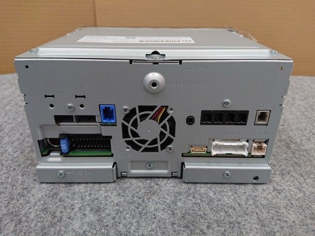未使用品】 【ケンウッド】 MDV-D711 メモリーナビ 7インチ 彩速ナビ
