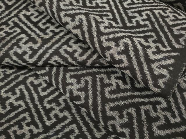 平和屋着物○久留米絣 反物 着尺 手織 秋名バラ柄 中山絣工場謹製 証紙