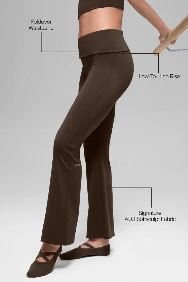 ALO Softsculpt 7 8 F over Flare Leggin