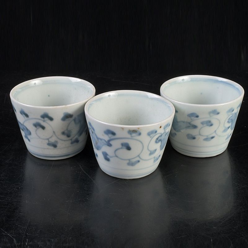 伊万里焼　古伊万里　染付　蕎麦猪口　煎茶碗　11客まとめて　C　5484 伊万里焼 古伊万里 染付 蕎麦猪口 煎茶碗 11客まとめて C S453 - メルカリ