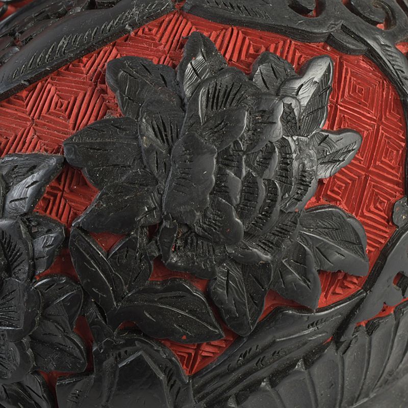 中国 剔紅 堆朱 堆黒 内七宝 花文瓶 唐木台付 M S455 - メルカリ