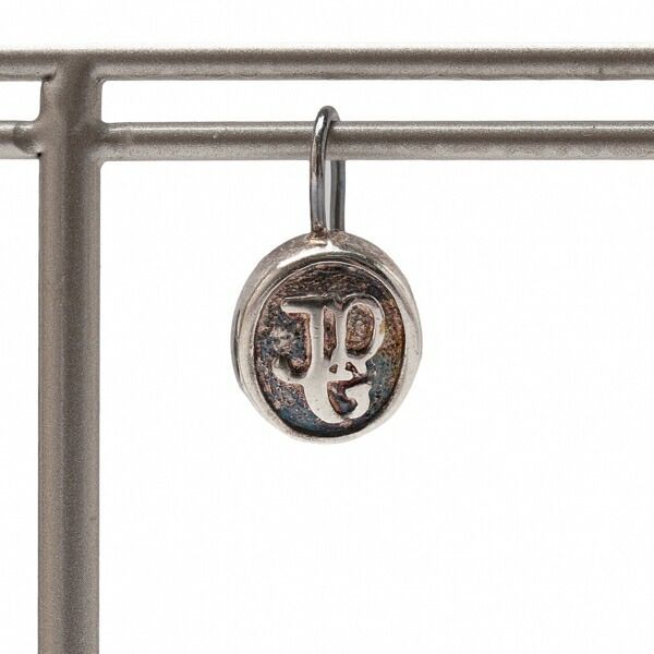 ジャンポールゴルチエJean Paul GAULTIER ロゴピアス シルバー - メルカリ