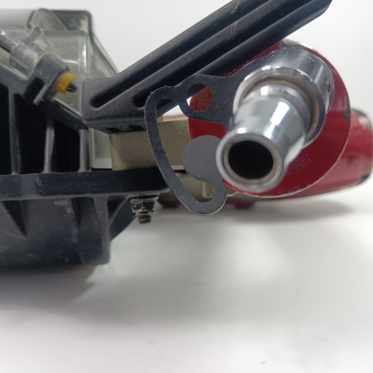  MAX マックス エア釘打ち CN-565 CG レッド 釘打機 エアーツール
