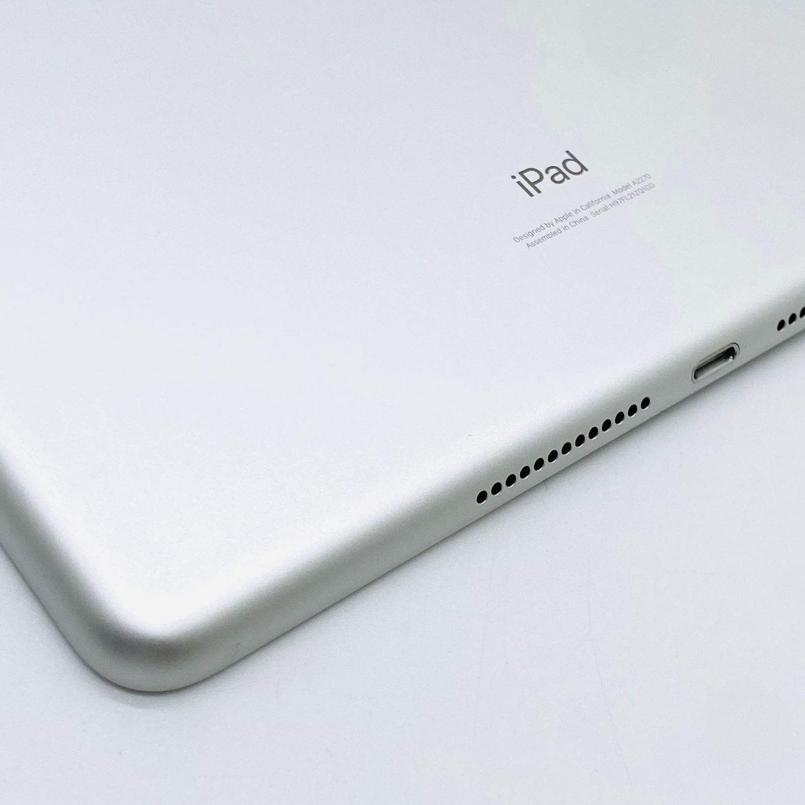  Apple iPad 10 2インチ 第8世代 Wi Fi 32 GB 2020年秋モデル MYLA 2 J A シルバー iPad本体 タブレット