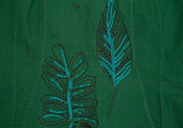 イッセイミヤケ ハートISSEY MIYAKE HaaT 染めボタニカル総柄刺繍