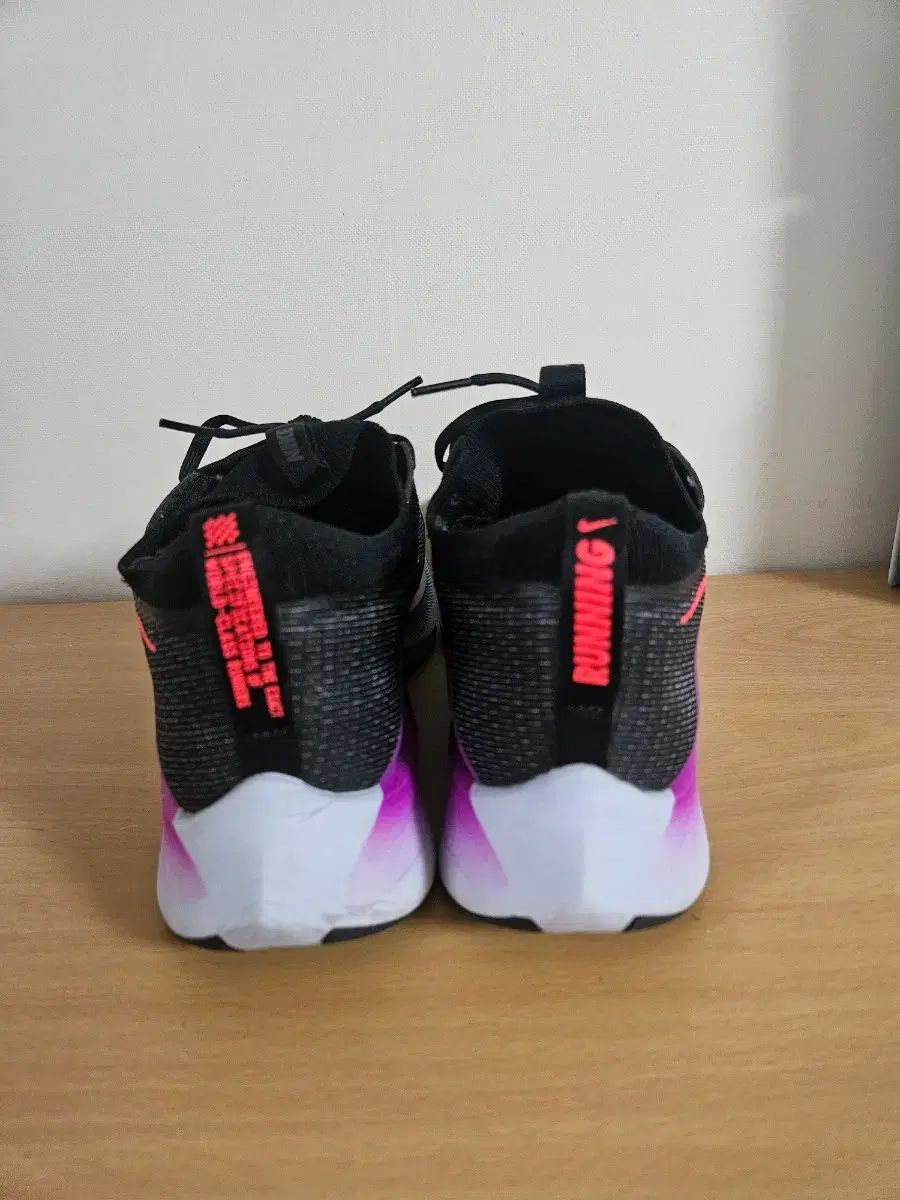 NIKE ズームフライ4