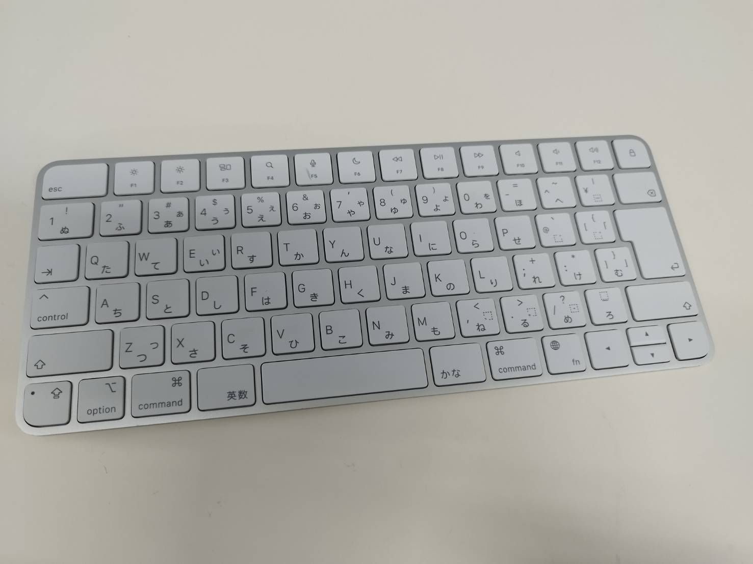 Apple Magic Keyboard 日本語 MK2A3J/A A2450 Apple Magic Keyboard/A2450/日本語配列〈MK2A3J/A〉 - メルカリ