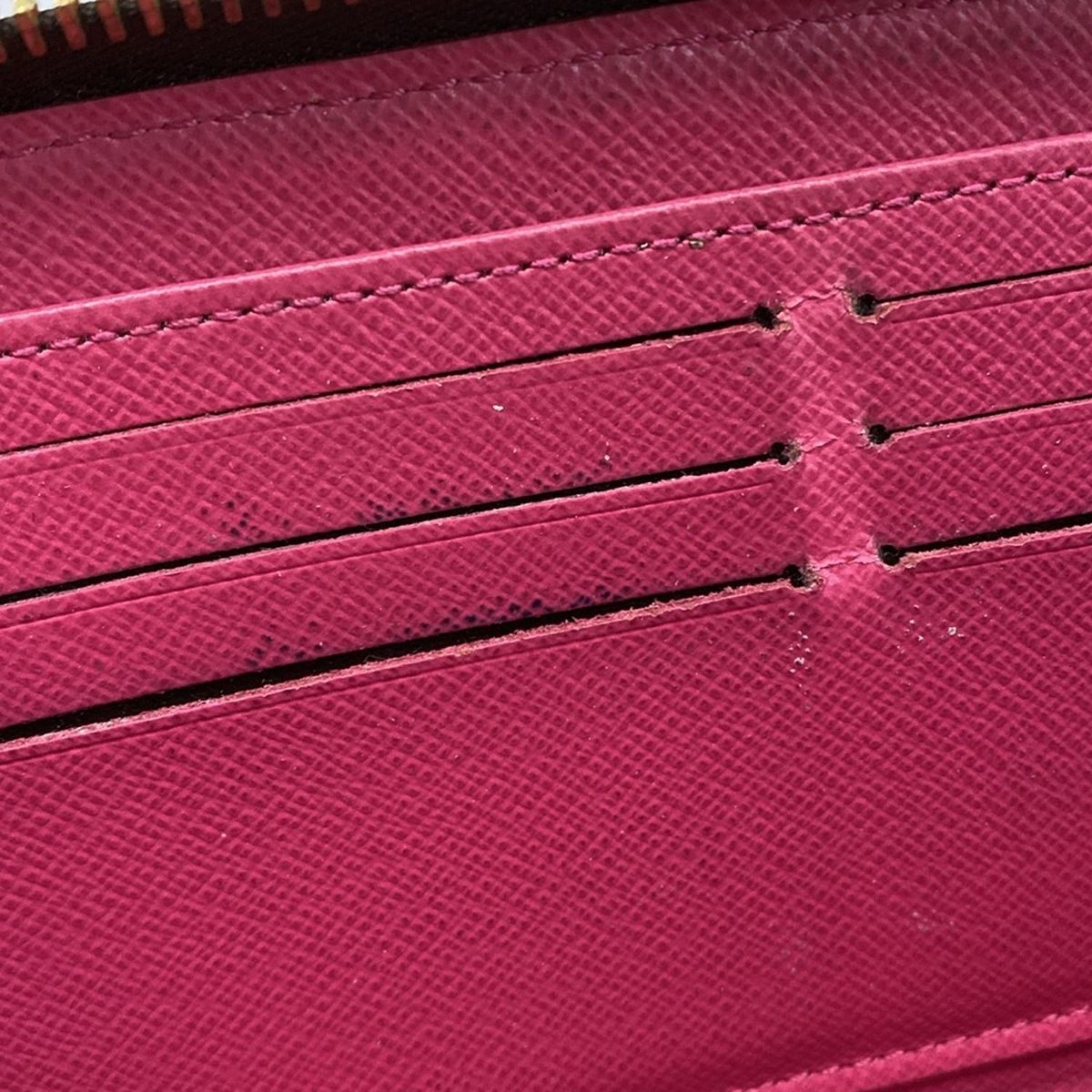 VUITTON ルイヴィトン