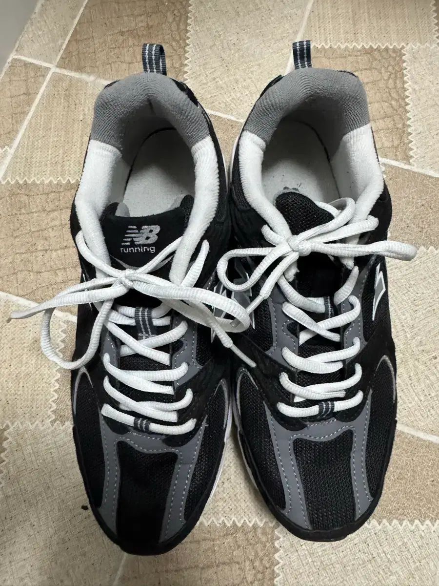 ニュー ンス 530 ブラック 26 5 cm