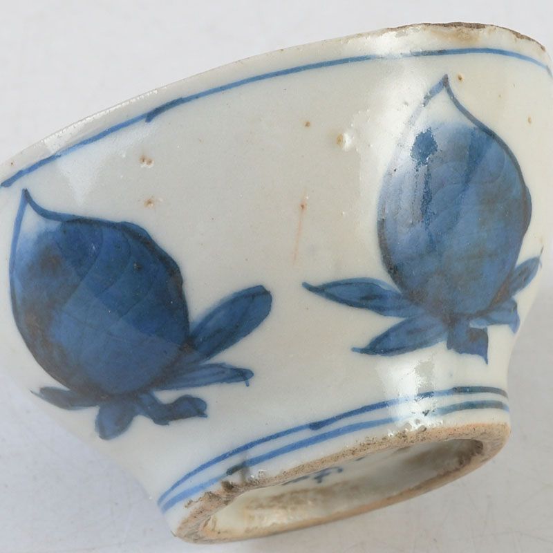 中国 大明成化年製 古渡 青花桃文杯 酒盃 書付箱 C S469 - メルカリ