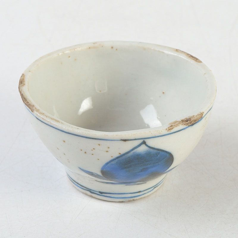 中国 大明成化年製 古渡 青花桃文杯 酒盃 書付箱 C S469 - メルカリ