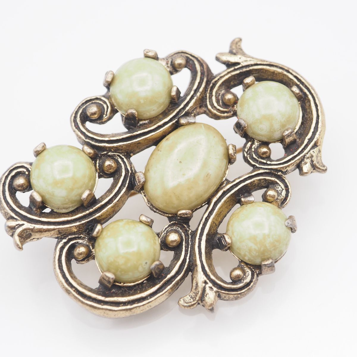 J961 イギリス ヴィンテージ MIRACLE ミラクル ブローチ グリーン