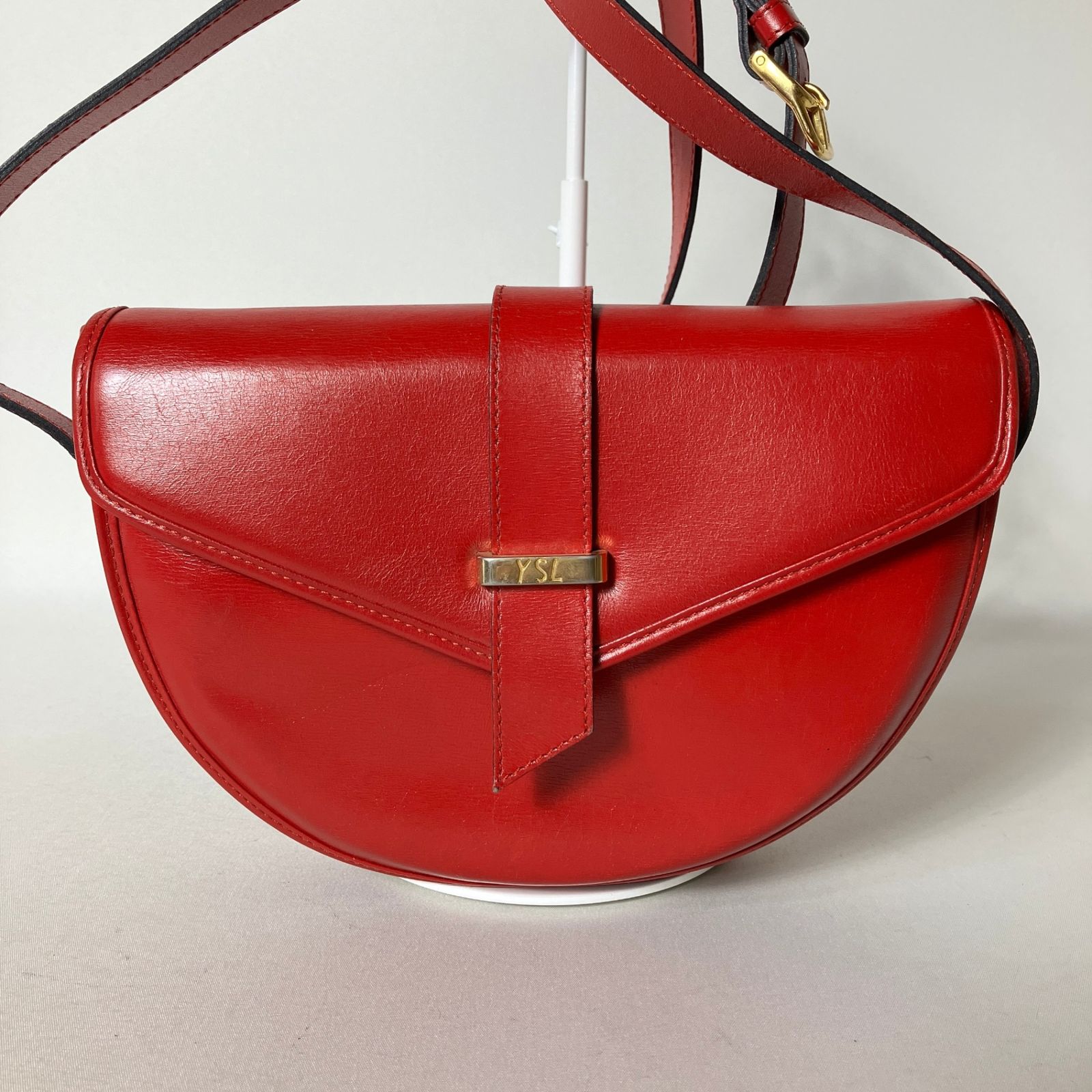 2511-68｜イヴサンローラン ショルダーバッグ レザー レッド Yves 
