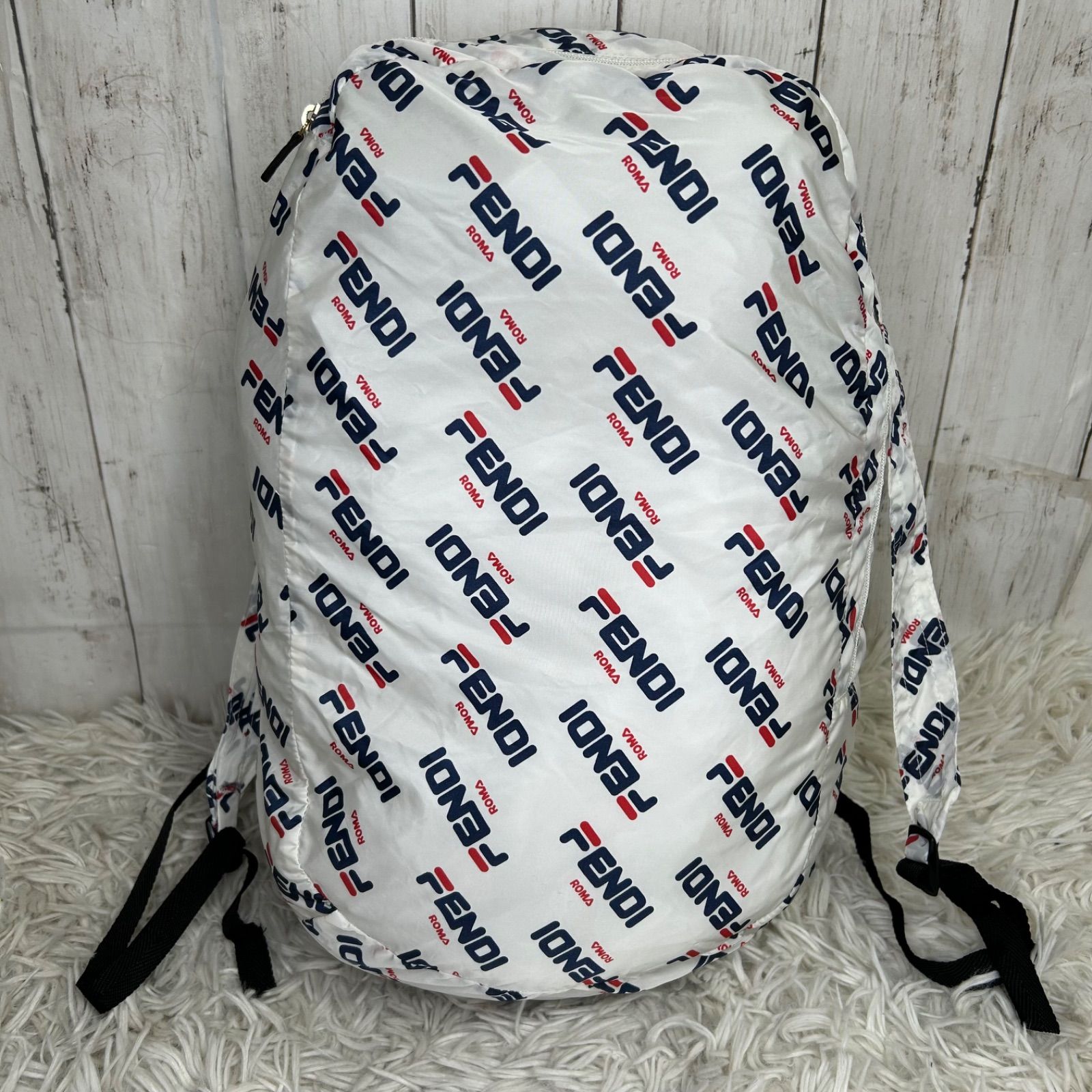 FENDI リュック FILA ナイロン コラボ ホワイト リュックサック - メルカリ