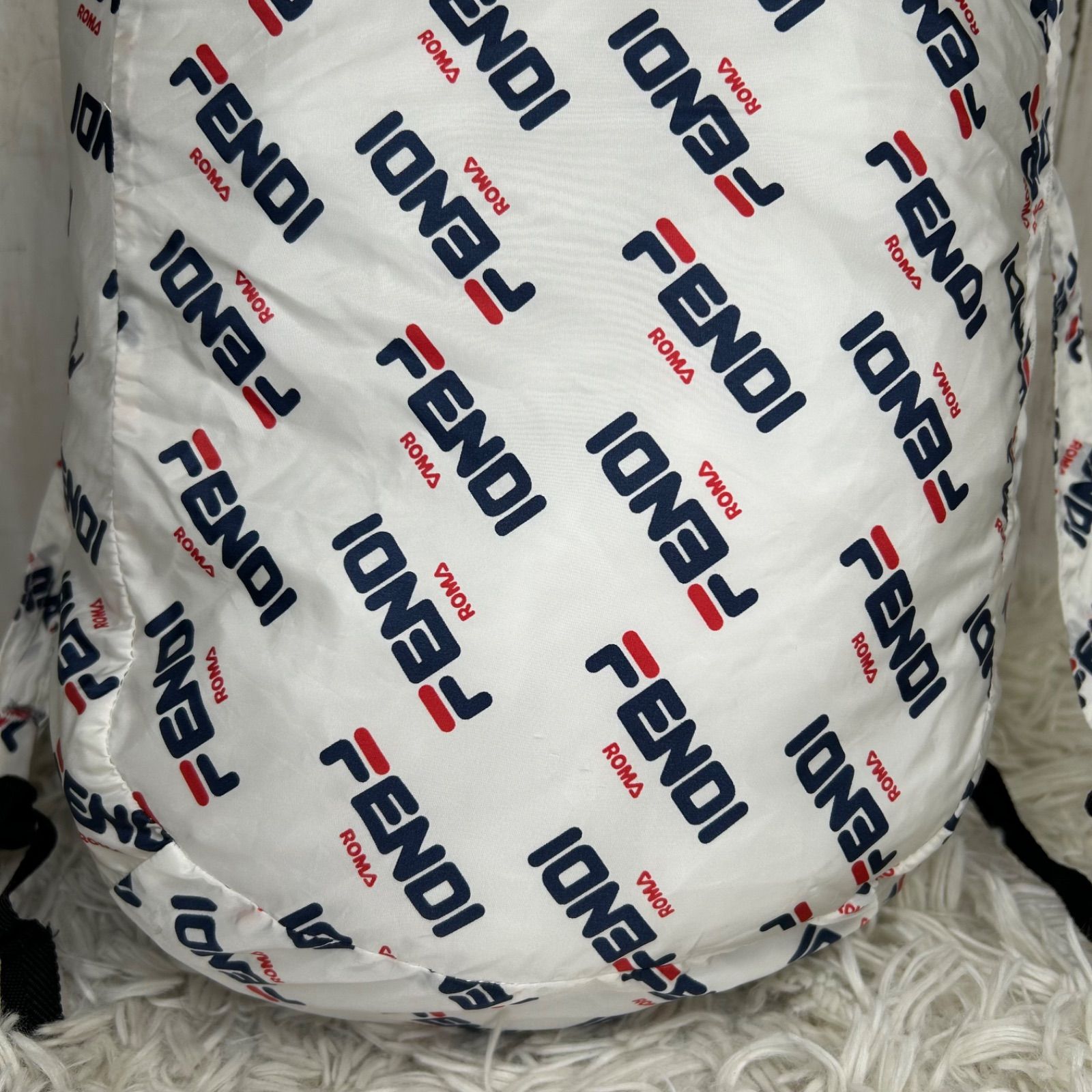 FENDI リュック FILA ナイロン コラボ ホワイト リュックサック - メルカリ