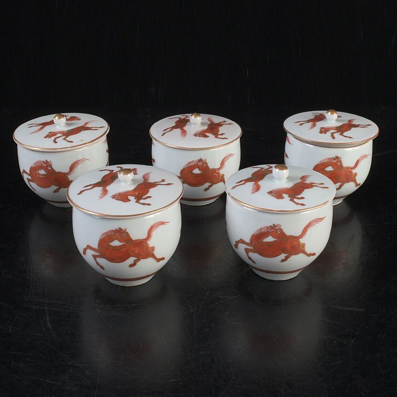 蓋付茶碗 2客 ペア 美品 人物 赤絵 金彩 窯傷 その2 蓋付茶碗 2客 ペア 美品 人物 赤絵 金彩 窯傷 その2 【公式通販】