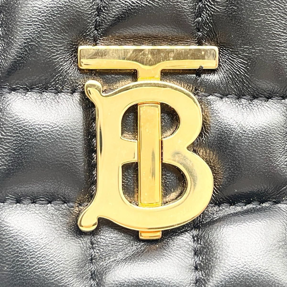 バーバリー Burberry チェーン ショルダーバッグ レザー キルティング 