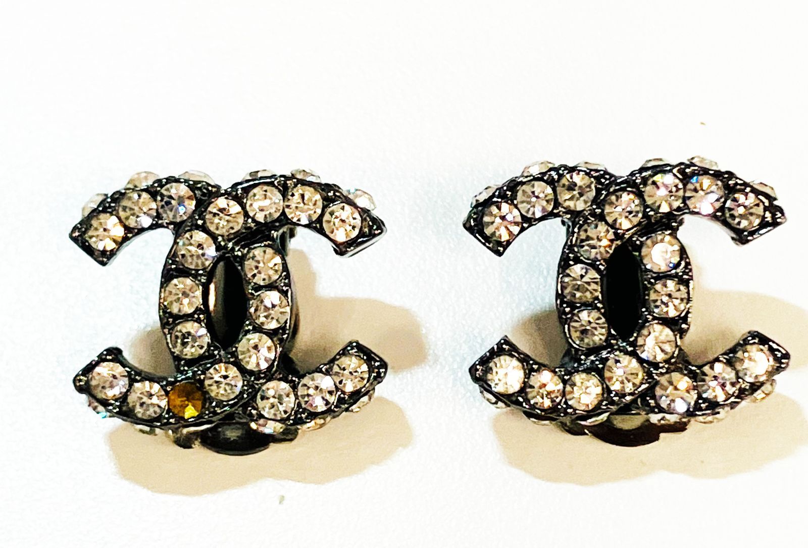 CHANEL シャネル ココマーク ラインストーンイヤリング B 3270