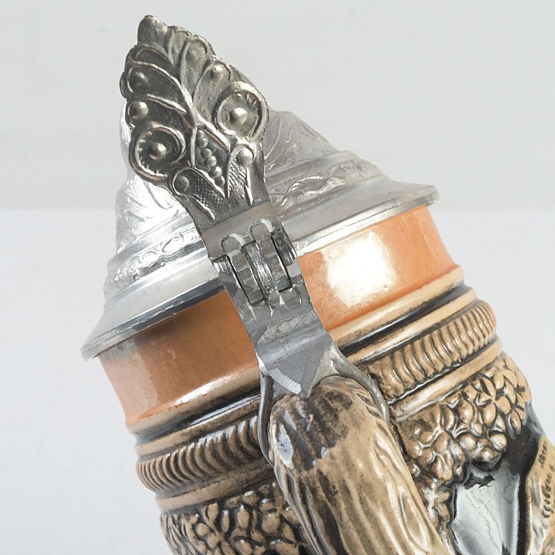 アンティーク ドイツ製 色絵人物文 銅装飾 ビアジョッキ N S482 - メルカリ