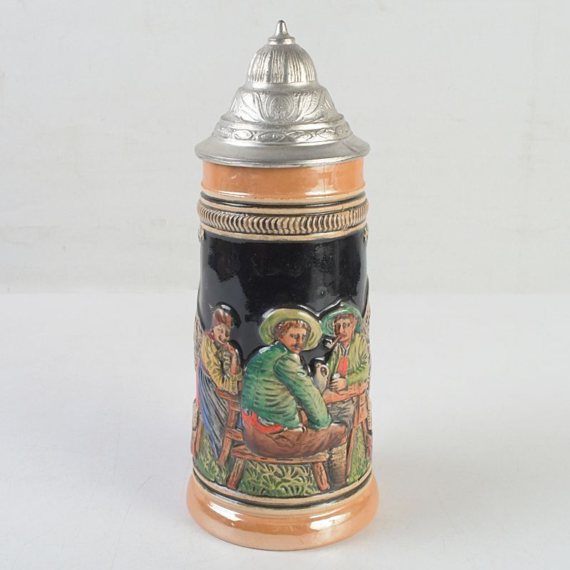 アンティーク ドイツ製 色絵人物文 銅装飾 ビアジョッキ N S482 - メルカリ