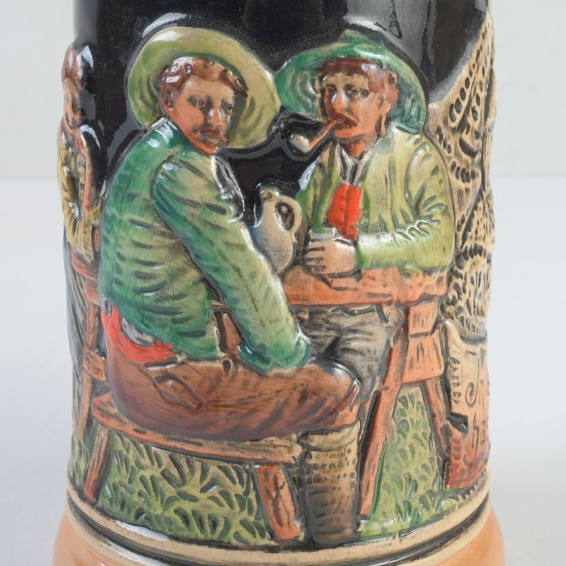 アンティーク ドイツ製 色絵人物文 銅装飾 ビアジョッキ N S482 - メルカリ
