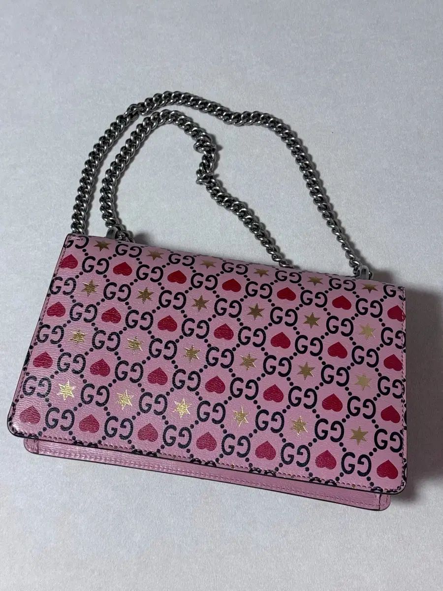 グッチ ディオニソス ショルダーバッグ ピンク バレンタイン限定モデル