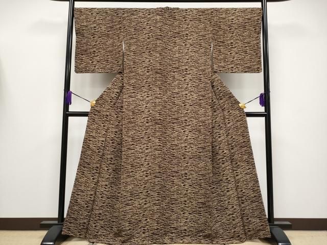 ● 上 浦野理一 小紋 敷松葉 鬼しぼ縮緬 鉄黒色地×薄黄色 ♥ s 6