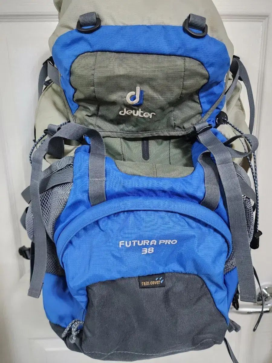 ドイター Futura Pro 38 登山 リュック リュックサック