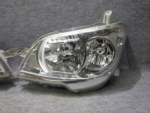 タントエグゼ ヘッドライト左右 HID L455S L465S 100-51032 バラスト付