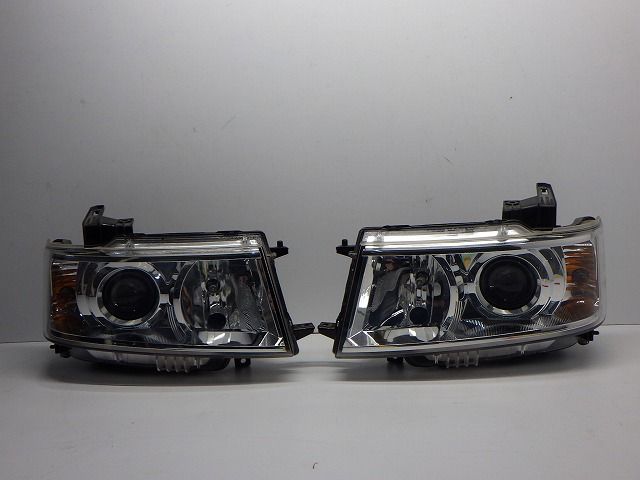 ワゴンR スティングレー ヘッドライト左右 HID MH22S 100-59164 35120