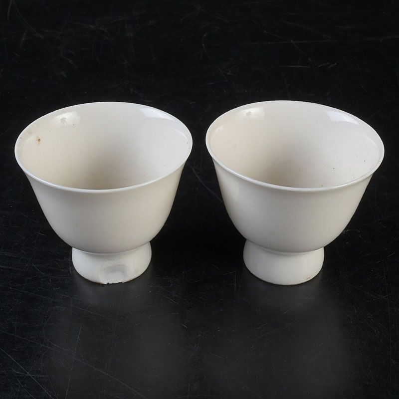 中国美術　徳化窯　白磁　煎茶器　ぐい呑み　一対　C　5499 中国 徳化窯 白磁 煎茶器 ぐい呑み 一対 C S487 - メルカリ