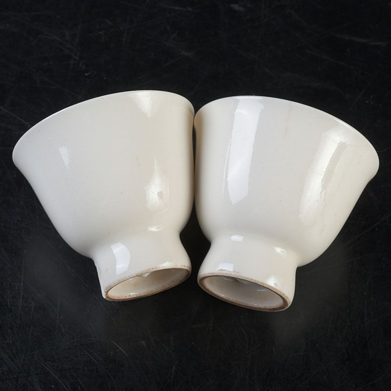 中国 徳化窯 白磁 煎茶器 ぐい呑み 一対 C S487 - メルカリ