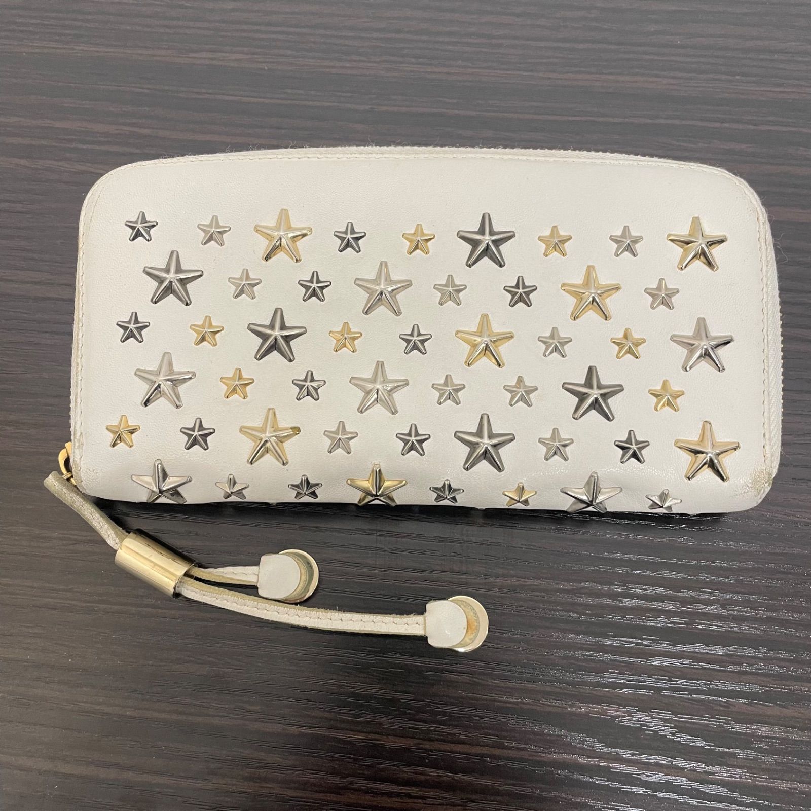 JIMMY CHOO ジミーチュウ 長財布 スタッズ入り ラウンドファスナー