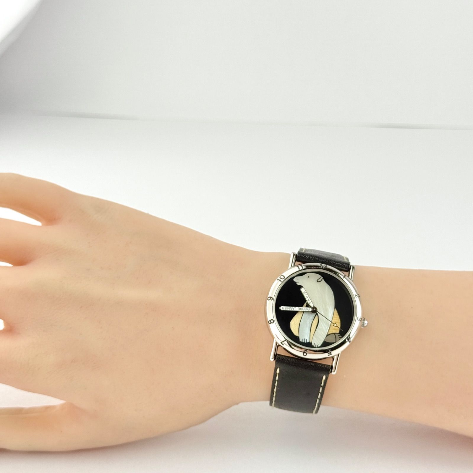 【美品/希少】 ピエールラニエ 腕時計 クマ 世界999本限定 クォーツ 999本限定】ピエールラニエ しろくま 男女兼用 新品電池 腕時計 645