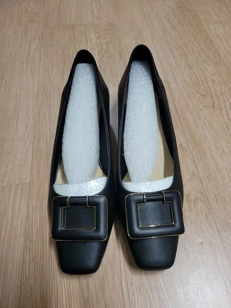 新品COGTHEBIGSMOKE コグザビッグスモークハイネックボアプルオーバー