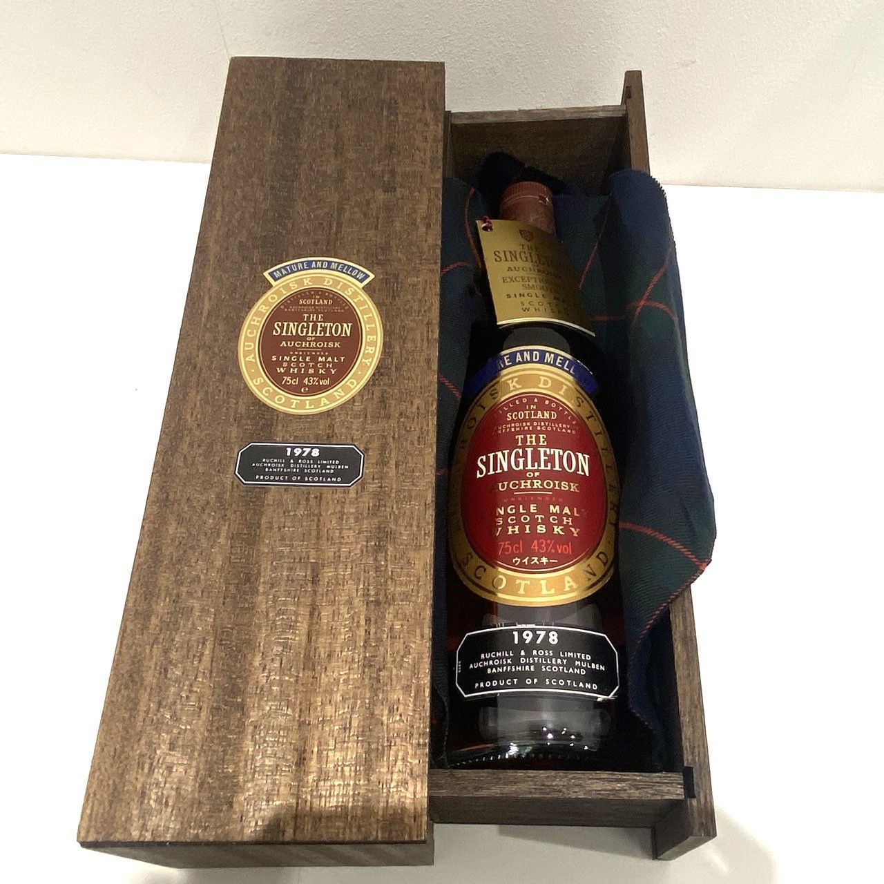 ザ・シングルトン パティキュラー 1978 750ml 43% 古酒 箱あり ザ・シングルトン パティキュラー 1978 750ml 43% 古酒 箱あり - メルカリ